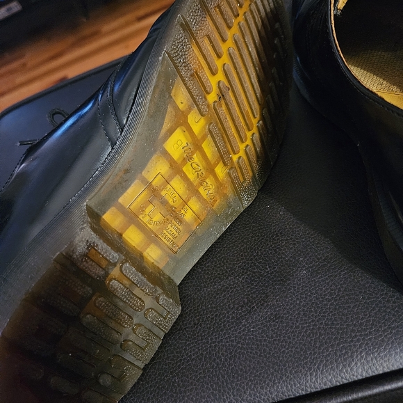 Dr. Marten shoes - Picture 8 of 8